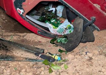 Veículo capota e deixa cinco feridos na zona rural de Porto Velho