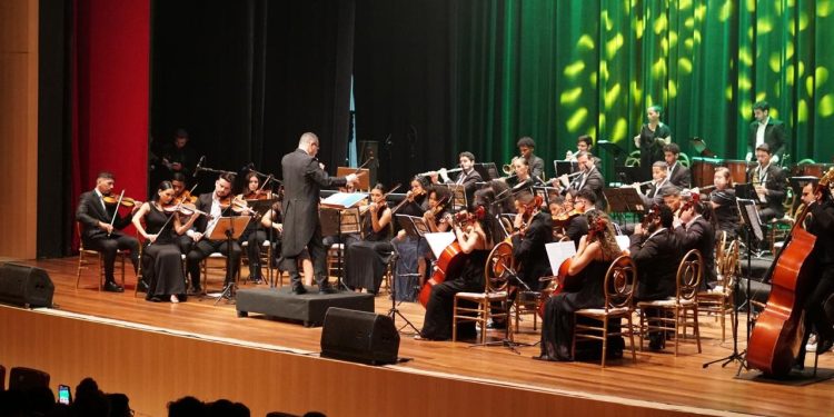 Orquestra Villa-Lobos abre temporada natalina em Porto Velho com apresentações especiais