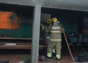 Homem ateia fogo na casa da ex-esposa e sofre graves queimaduras em Pimenta Bueno