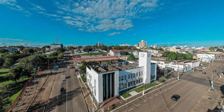 Prefeitura abre inscrições para bolsas integrais em faculdades particulares