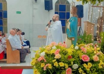 Festa da Padroeira reúne multidão na Igreja Matriz de Candeias do Jamari