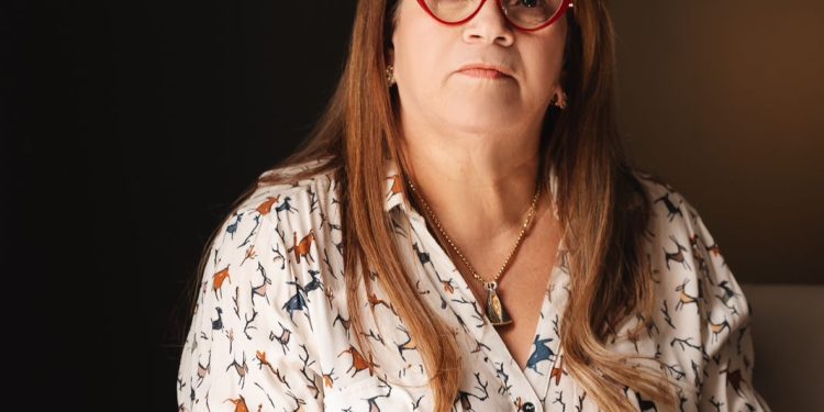 Ellis Regina: A Voz dos Servidores e Líder de Transformações em Porto Velho