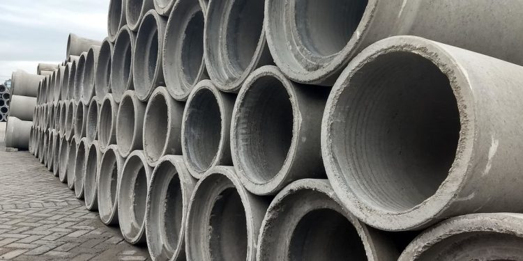 Moradores de Pimenta Bueno questionam retirada de manilhas prometidas para obras de drenagem