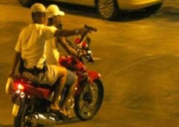Homem é ameaçado de morte durante roubo de motocicleta na zona Leste