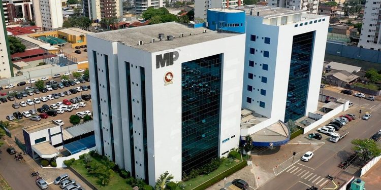 Prefeito Hildon Chaves evita condenação por nepotismo através de acordo judicial