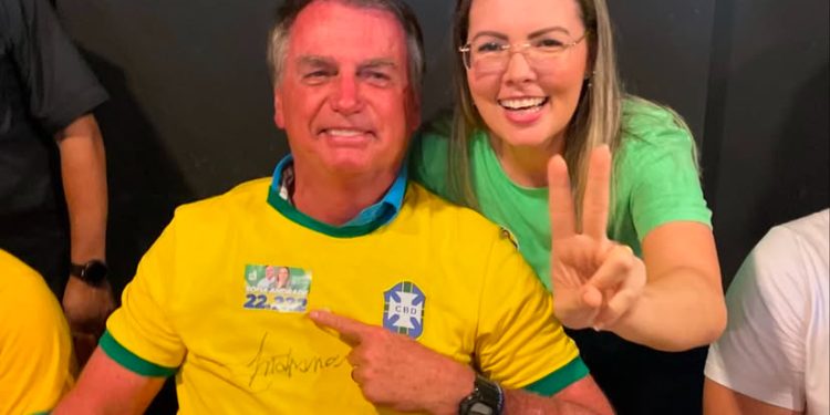 Vereadora contesta condenação por danos morais e defende liberdade de expressão