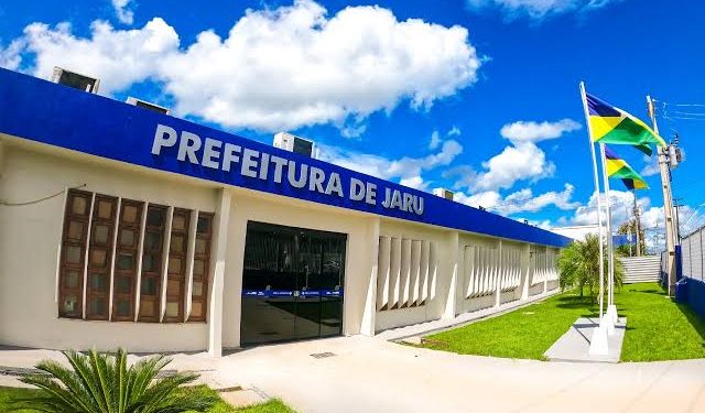 Juíza suspende aumento de salários de agentes políticos em Jaru