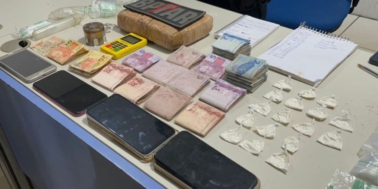 Vulgo “Polho” do CV tenta fugir, mas é preso com drogas pelo BPTAR na zona Leste de Porto Velho