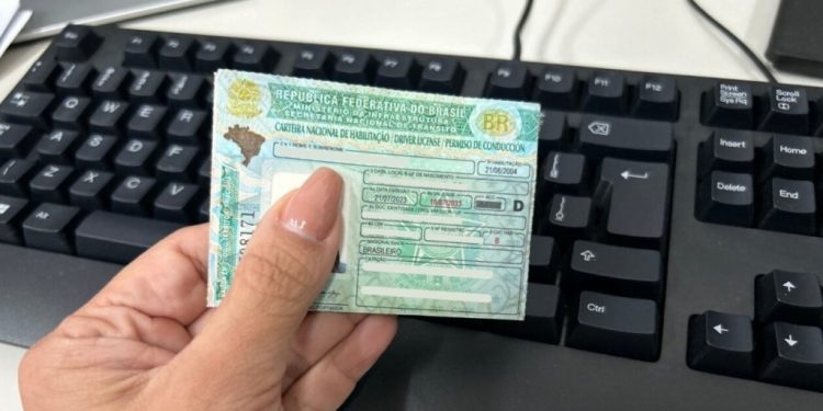 RONDÔNIA LANÇA PROGRAMA DE HABILITAÇÃO GRATUITA PARA PESSOAS DE BAIXA RENDA