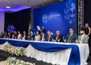POSSE DO PREFEITO JEVERSON LIMA, VICE-PREFEITO GRÉCIO BENEDITO E 15 VEREADORES É REALIZADA EM JARU