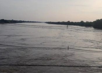 Rio Machado atinge nível crítico e autoridades emitem alerta