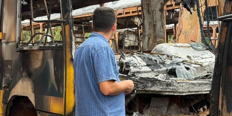 Vereador Adalto acompanha vistoria do transporte escolar após incidentes em União Bandeirantes