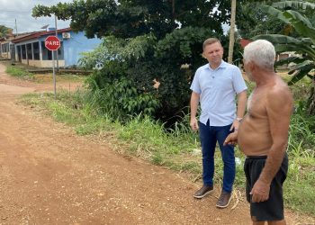 Vereador Pastor Bruno Luciano visita zona sul de Porto Velho para ouvir reclamações sobre obras inacabadas e transtornos na região