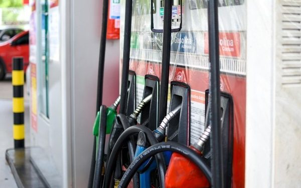 Estados anunciam reajuste no ICMS da gasolina e diesel a partir de fevereiro