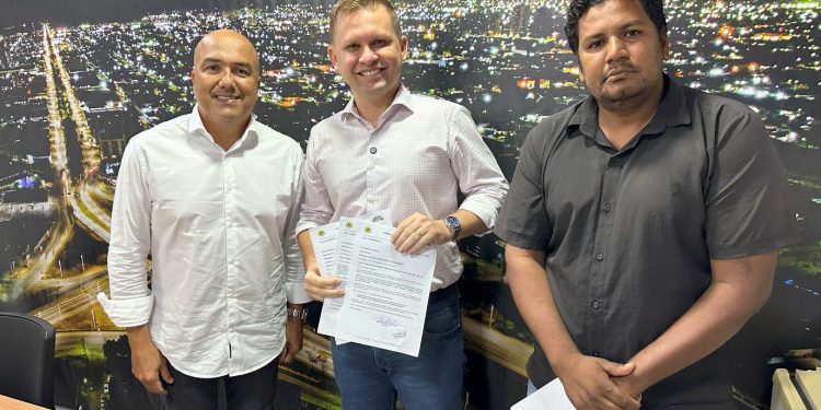 Vereador Pastor Bruno Luciano fiscaliza ponte sobre o Rio Madeira e cobra melhoria na iluminação pública