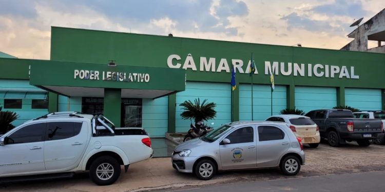 Vereadores de Cacoal gastam R$ 81 mil em diárias e justificam viagens com projetos para o município