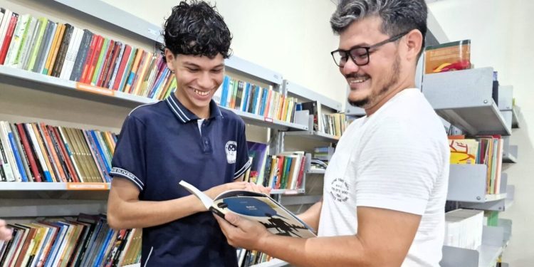 Aluno de escola pública se destaca e conquista primeiro lugar em engenharia civil