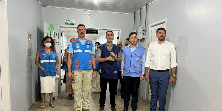 Prefeito Léo Moraes e vereador Márcio Pacele fiscalizam unidades de saúde em Porto Velho