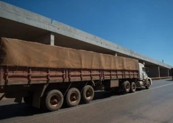 Justiça determina que empresa Cairu suspenda transporte de carga com excesso de peso