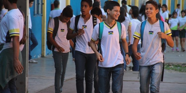 Ano letivo da rede estadual de ensino de Rondônia começa nesta segunda-feira