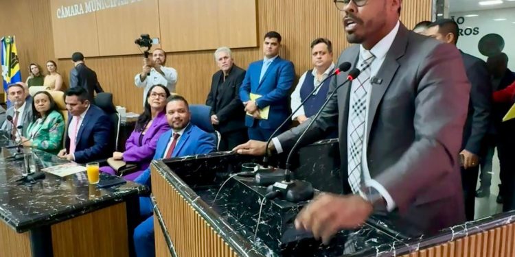 Dr. Santana cobra retomada das obras do Tchau Poeira e conclusão do HEURO em Porto Velho