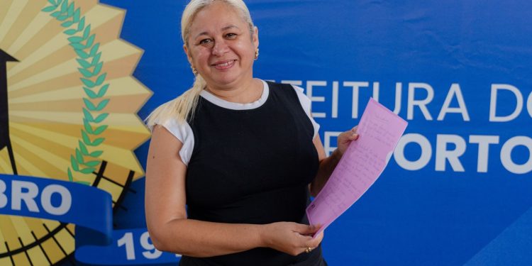 Professora de Porto Velho vence concurso literário com poema sobre inclusão infantil