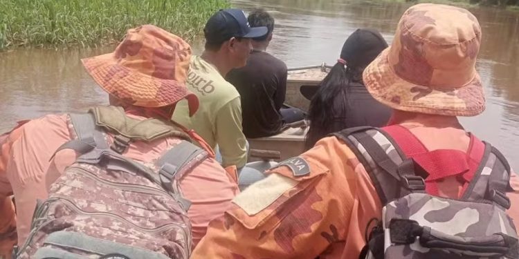 Indígenas são localizados após passarem um dia perdidos em mata de Rondônia