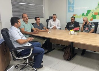 Vereador Adalto discute transporte escolar com a Semed
