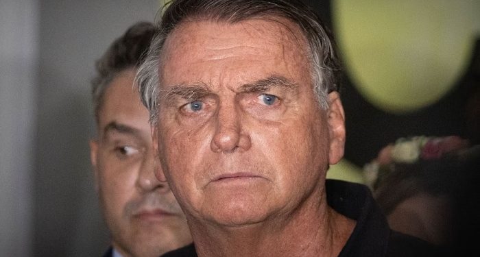 Bolsonaro pode ser denunciado pela PGR antes de encontro entre Lula e ministros do STF