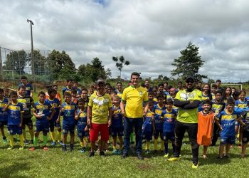 Vereador Adalto de Bandeirantes visita projeto social e aponta necessidade de melhorias