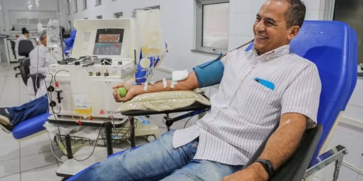 Servidor público se torna recordista de doações de sangue em Rondônia