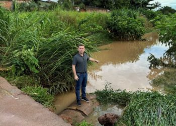Vereador Pastor Bruno Luciano acompanha situação de alagamentos no bairro Novo Horizonte