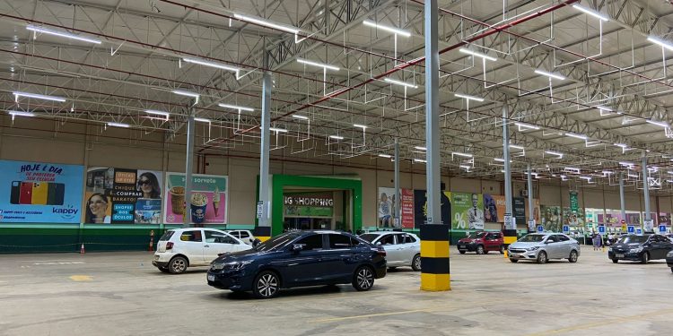 Porto Velho Shopping critica liberação de estacionamento enquanto IG Shopping Zona Leste mantém gratuidade