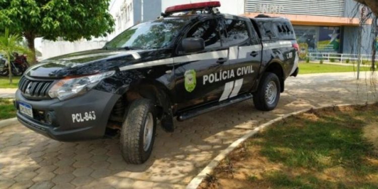 Polícia Civil prende homem acusado de estupro contra as próprias filhas em Monte Negro