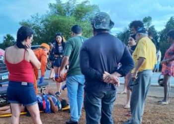 Motociclista morre e mulher fica gravemente ferida após colisão na BR-364