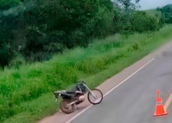 Motociclista morre em colisão com carreta na BR-364