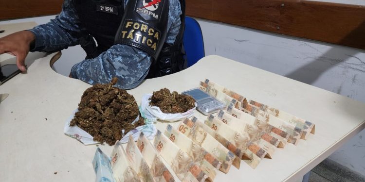 Mulher é detida por suspeita de tráfico de drogas durante abordagem em Ji-Paraná