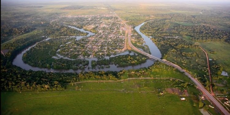 Moradores relatam abandono diante de novas inundações em Candeias do Jamari