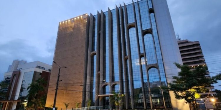 TCE-RO abre seleção para cargo com remuneração superior a R$ 8 mil