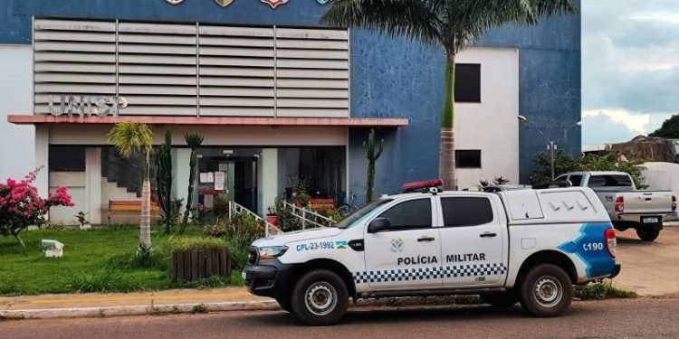 Crianças pedem ajuda e mãe é presa por maus-tratos em Vilhena