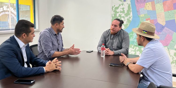 Márcio Pacele acompanha anúncio de grande mutirão de limpeza nos distritos