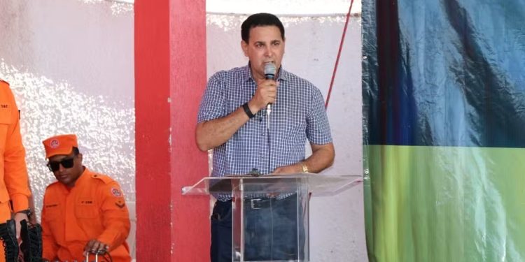 Prefeito de Rolim de Moura é investigado por suposto uso de diploma falso