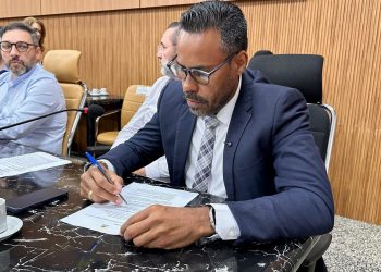 Audiência pública discute novas regras para estacionamentos de shoppings em Porto Velho