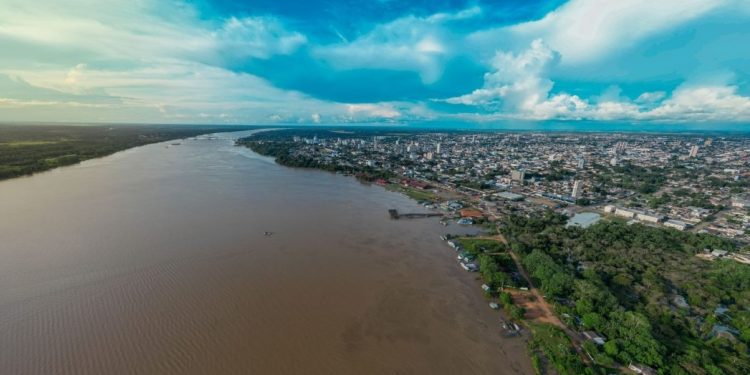 Nível do rio Madeira apresenta leve queda e registra 16,68 metros em Porto Velho