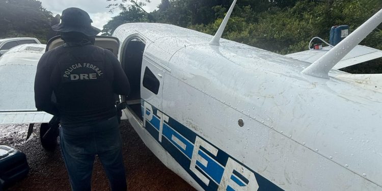 Aeronave com meia tonelada de cocaína é apreendida em operação da Polícia Federal em Rondônia