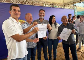 Mudança histórica: Vereador Adalto lidera conquista do asfalto para ruas de União Bandeirantes com apoio de Léo Moraes e Coronel Crisóstomo