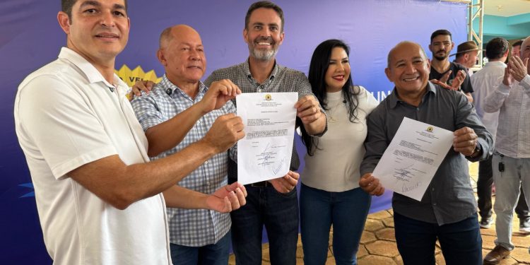 Mudança histórica: Vereador Adalto lidera conquista do asfalto para ruas de União Bandeirantes com apoio de Léo Moraes e Coronel Crisóstomo