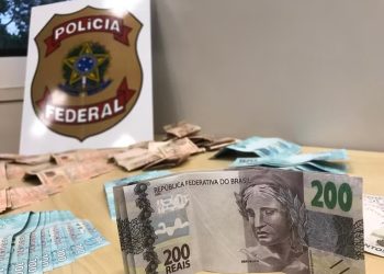 Homens são detidos ao tentar retirar pacote com cédulas falsas em agência dos Correios em Vilhena