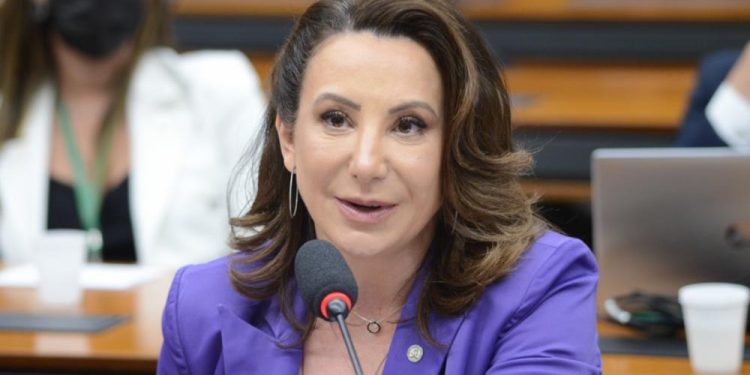 Jaqueline Cassol reforça trajetória independente e afirma: “Minha nomeação é mérito, não favorecimento”