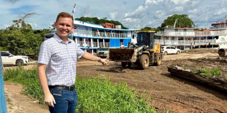 Semob realiza desobstrução no Porto Cai N’Água após solicitação do vereador Pastor Bruno Luciano